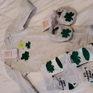 CARTERS ONE PIECE OUTFIT ST. PATRICK'S DAY SOCKS PLUS BOOTIES